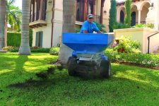 compost-application_organic-fertilizer_signature-tree-care-1024x683.jpg