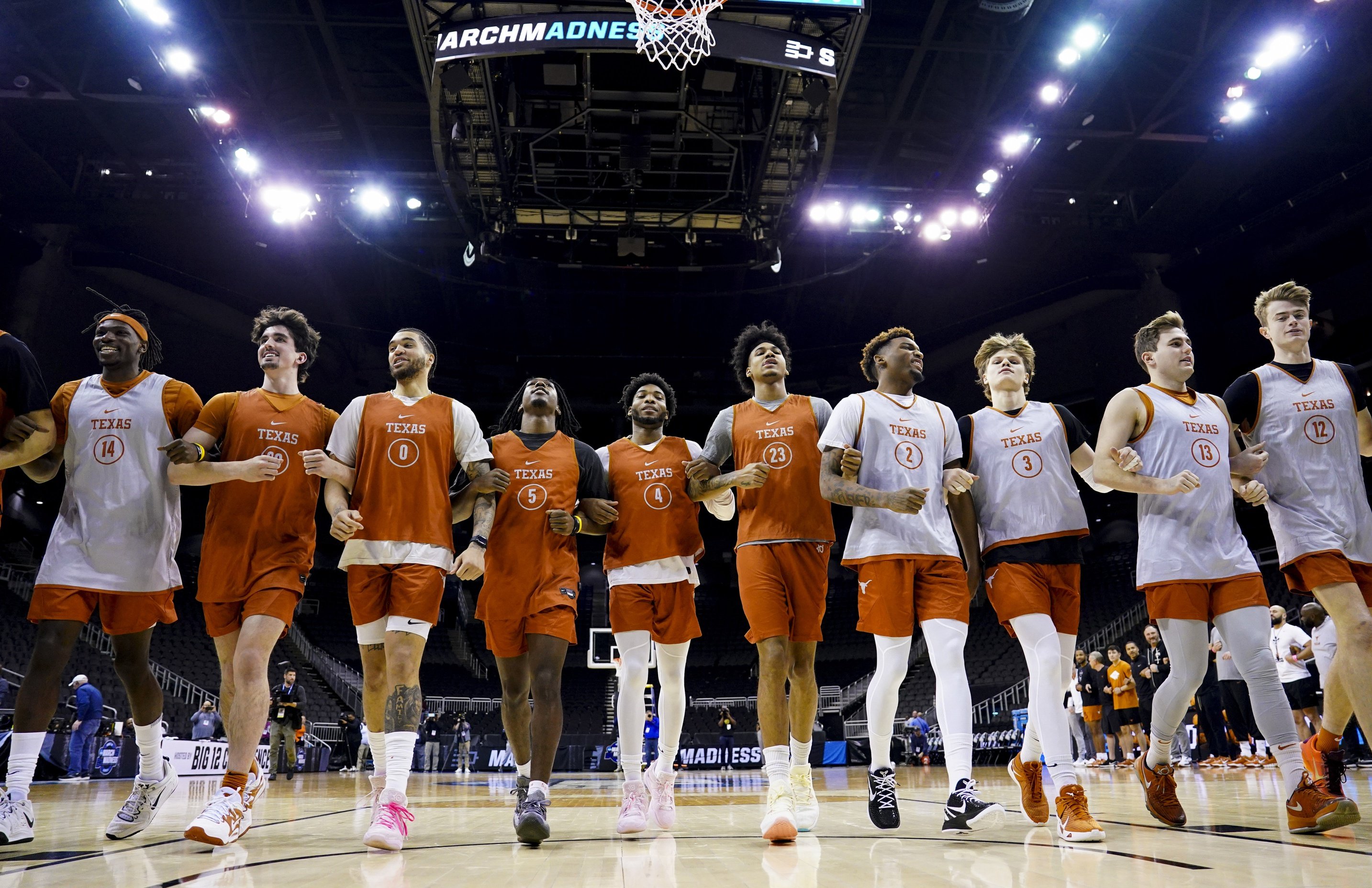 No. 2-seed Texas stomps No. 3-seed Xavier, 83-71, in cathartic win