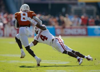 Kickoff Time Announced for Texas vs. Oklahoma Game