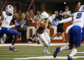Three Keys to a Longhorns Victory vs. Kansas