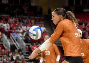 Top Ten Showdown Today: #7 Texas vs. #2 Stanford