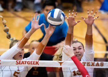 Can reigning National Champs Texas Volleyball find its stride as Big 12 Conference play begins?