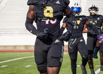 Texas Target & South Oak Cliff LB Jayden Shelton Raising the Bar