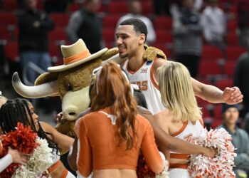 Texas Guard Max Abmas Named to Preseason All-Big 12 Team