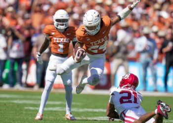 Texas RB Jonathon Brooks makes AP’s First-Team Midseason All American List