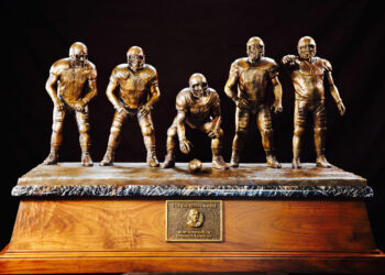 Texas Offensive Line Receives Midseason Accolades – Named to Joe Moore Honor Roll