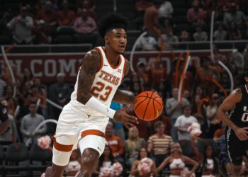 Texas Basketball ranked No. 19 in latest AP Top 25 Poll