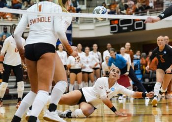 #5 Texas Volleyball starts Regional NCAA Tourney play Thursday versus #11 Tennessee