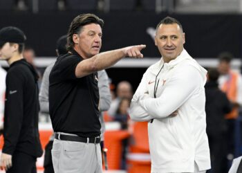 Lives Notes from Big 12 Championship Game: No. 18 Oklahoma State vs No. 7 Texas