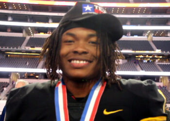 Five Star Athlete Terry Bussey Impressive in 2A Division I Title Game