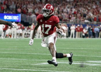 Prized Alabama transfer WR Isaiah Bond commits to Longhorns