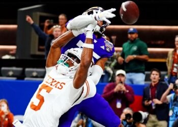No. 3 Texas’ revenge tour ends against No. 2 Washington in unsavory 37-31 Sugar Bowl loss