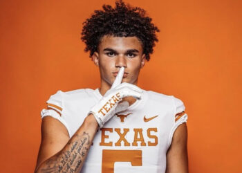 4-star Pleasant Grove DE Lance Jackson commits to Texas