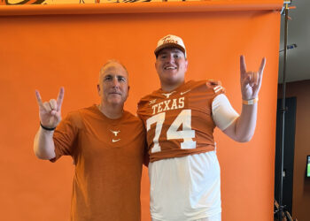 Port Neches-Groves Offensive Lineman Jackson Christian commits to Longhorns