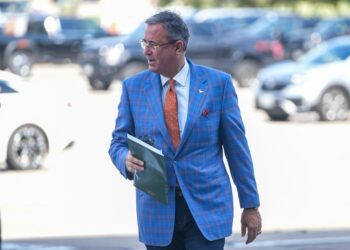 UT Athletics wins 2023-2024 LEARFIELD Director’s Cup