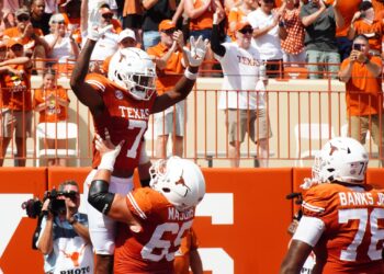 No. 4 Texas rams Colorado State in 52-0 win