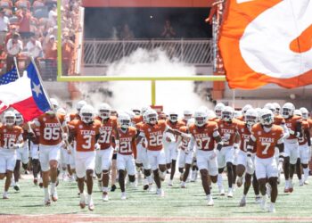 Latest AP Top 25 Poll sees Longhorns move up one spot