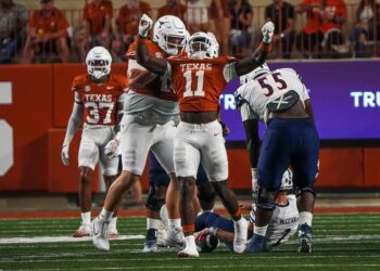 Longhorns vault to No. 1 in Associated Press Top 25 Poll