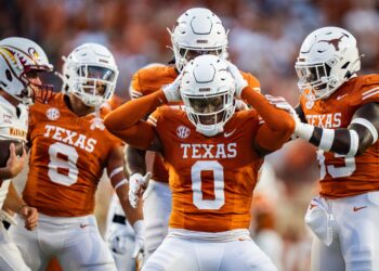 Instant Reaction: No. 1 Texas wins big against ULM in Arch Manning’s first career start
