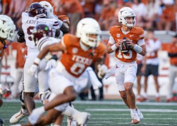 Instant Reaction: No. 1 Texas survives, wins first ever SEC matchup