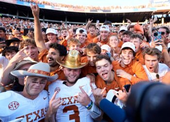 Hat Tips from the Longhorns’ 34-3 dismantling of the Sooners