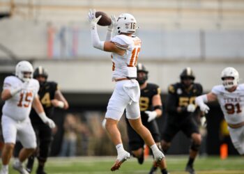 Texas Football DB Michael Taaffe named Burlsworth Trophy’s National Walk-On of the Week