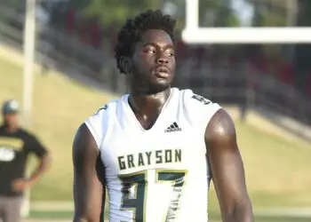 4-Star DL Justin Mbatchou commits to Texas