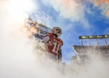 Live Betting on College Sports: What to Consider Before Diving In