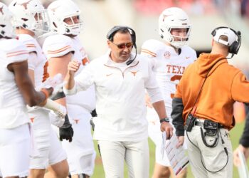 Kickoff time announced for Texas vs. Texas A&M