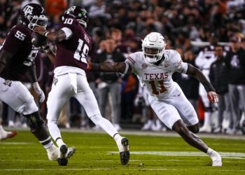 Instant Reaction: Texas Defense suffocates Texas A&M [VIDEO]