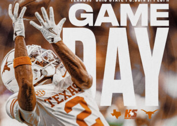 Game Day: No. 5 Texas Longhorns versus No. 8 Ohio State Buckeyes in the Goodyear Cotton Bowl