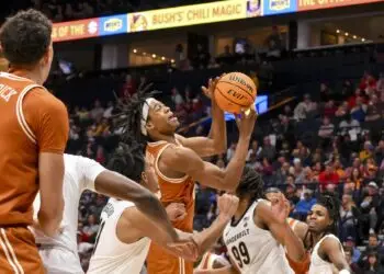 Lovell’s Thoughts Following a 72-65 Texas Win Over Vanderbilt