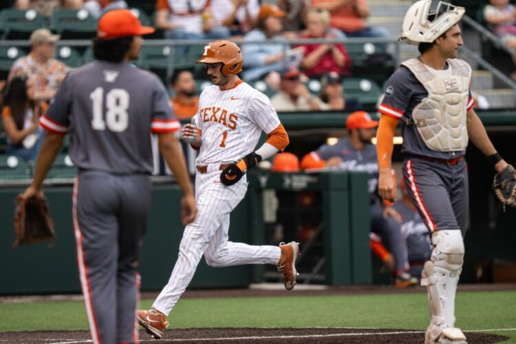 No. 1 Texas Baseball routs UTRGV 11-4