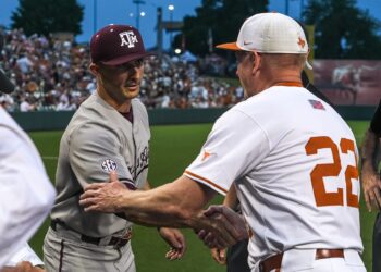 No. 1 Longhorns sweep rival Texas A&M at UFCU Disch-Falk Field
