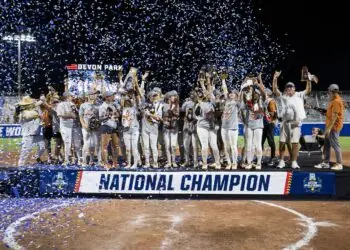 Texas Softball wins first National Championship with 10-4 victory over Texas Tech