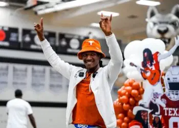 Prospect Breakdown: 4-Star Cornerback Samari Matthews Commits to Texas