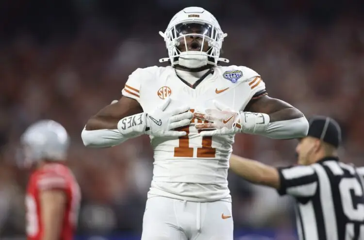 Three Longhorns named to Nagurski Trophy Watchlist