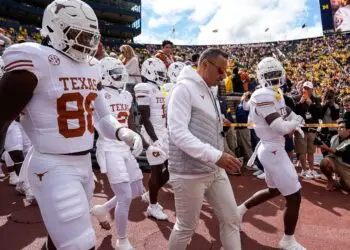 Longhorns set to log most travel mileage in SEC this football season