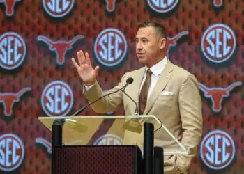 Preseason Media Poll: Longhorns picked to win SEC