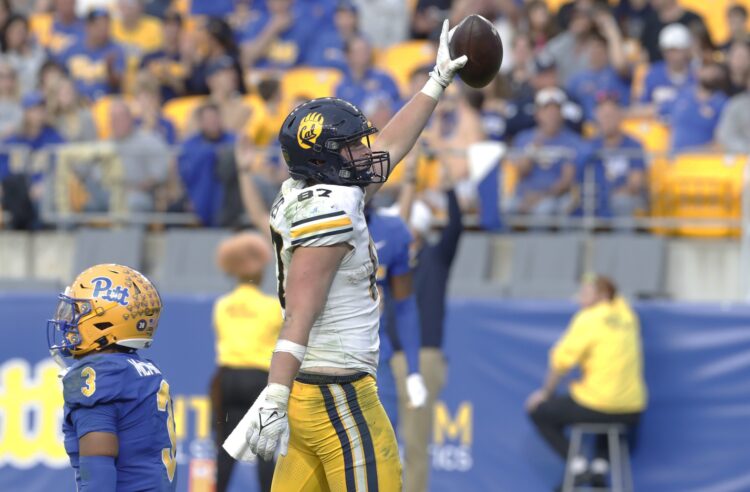 Jack Endries Named to Mackey Award Watch List, Continues Longhorn Tight End Legacy