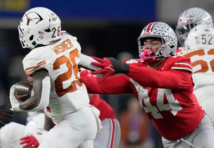 Texas Backfield Duo Lands on Doak Walker Watch List