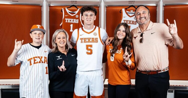 2026 F Bo Ogden Commits to Texas