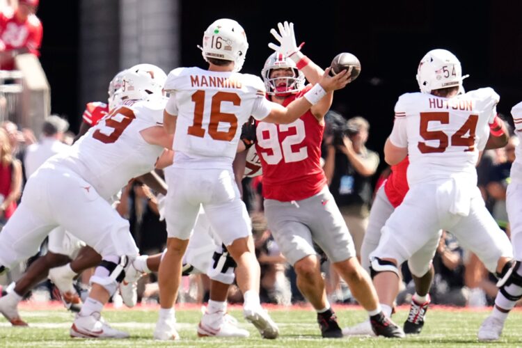 Longhorns fall in AP Poll following the loss to Ohio State