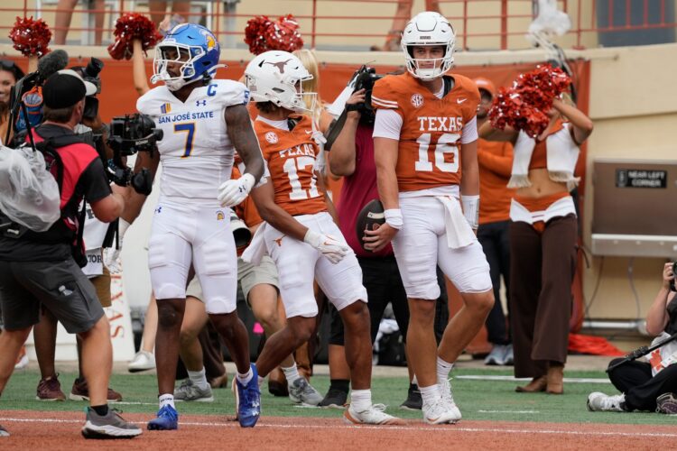 Longhorns Defense & Arch Manning’s 4 TDs Passes lead No. 7 Texas to 38-7 win over San Jose State