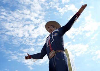 Texas versus Oklahoma: A rivalry that brings high stakes football