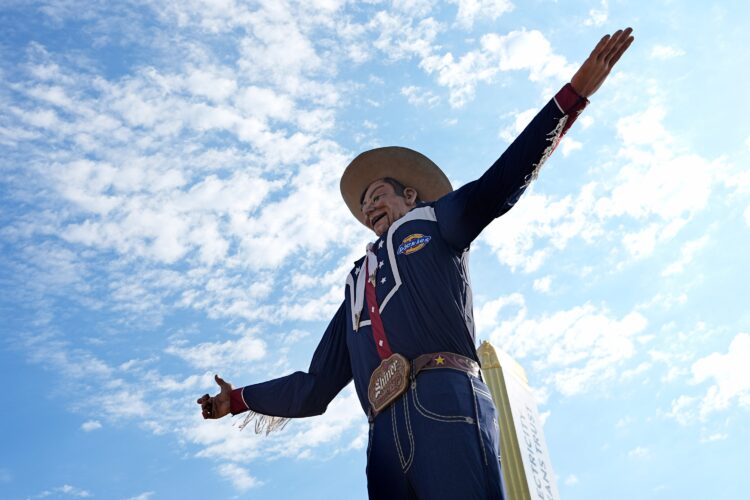 Texas versus Oklahoma: A rivalry that brings high stakes football