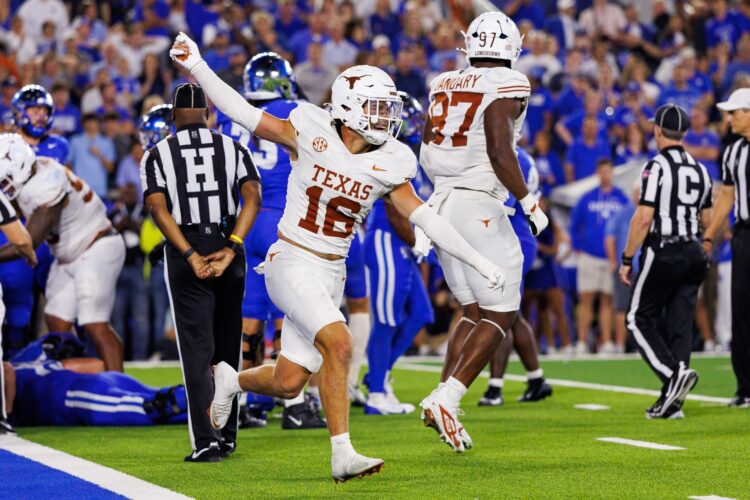 No. 21 Texas checks out of Kroger Field with 16-13 OT win over Kentucky