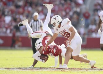 Staff Predictions:  No. 17 Texas Longhorns versus Arkansas Razorbacks