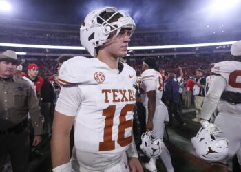 Live Notes from Arkansas vs No. 17 Texas