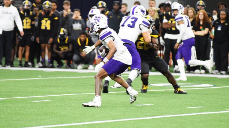 Texas Commit Jermaine Bishop Jr. Delivers Monster Performance in Regional Semifinals